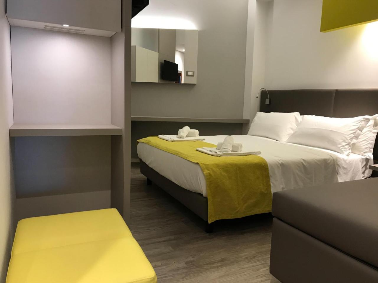 Hotel Montmartre Rimini Ngoại thất bức ảnh